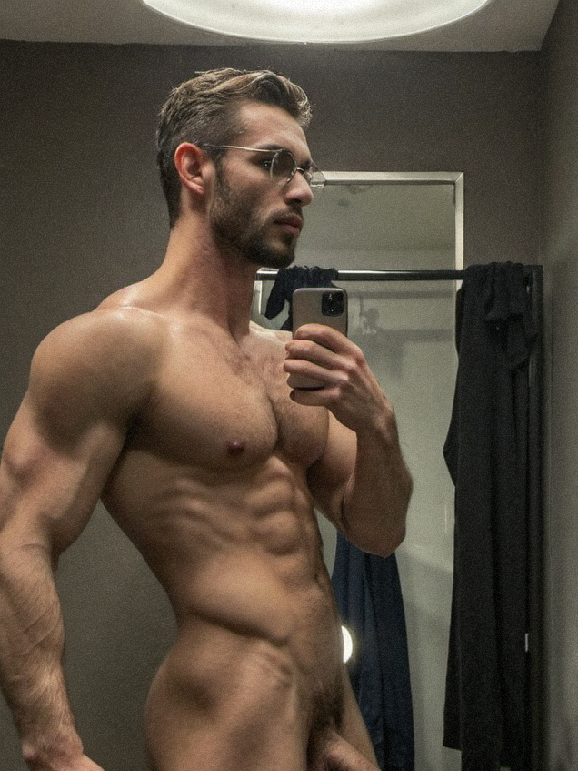 Im Phil ❤️‍🔥 t.me/phillaurent tweet media