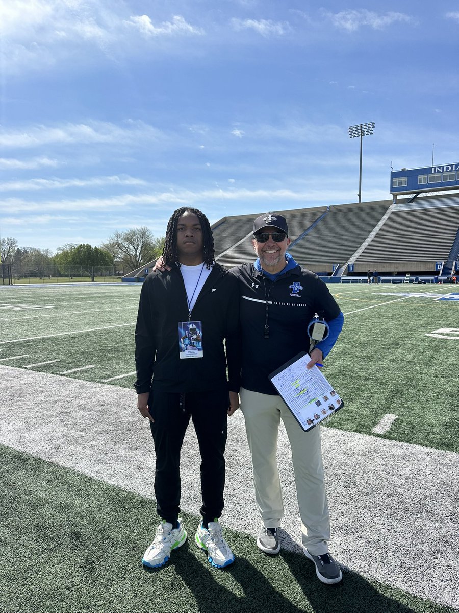 jpres2officia1's tweet image. Huge thanks to Indiana State University for having me out for Junior Day! Watching the team practice and getting that experience was incredible. I really appreciated the time and insight from the staff—it was a great day! Excited for what’s next. #JuniorDay #Grateful #OnTheGrind”