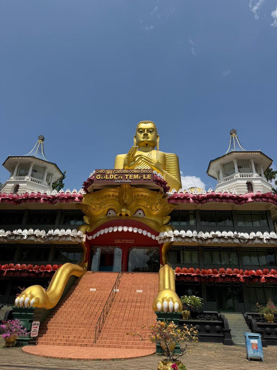 TraderxVersuz6's tweet image. #srilanka bu sene tatile gitmek istediğim ülkeler arasında . Ama bir yanım #bali #phuket git diyor . Şuan bir dostum Sri lankada 

Siz olsanız hangi ülkeyi tercih edersiniz . #tatil 

Çünkü aynı paraya Türkiye’de tatil yapmaktansa yurt dışında tatili tercih ederim 

#turizm