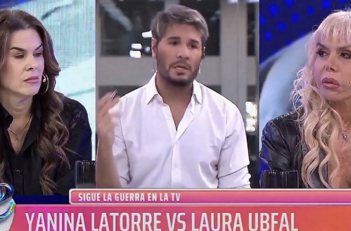 Real Time tweet media