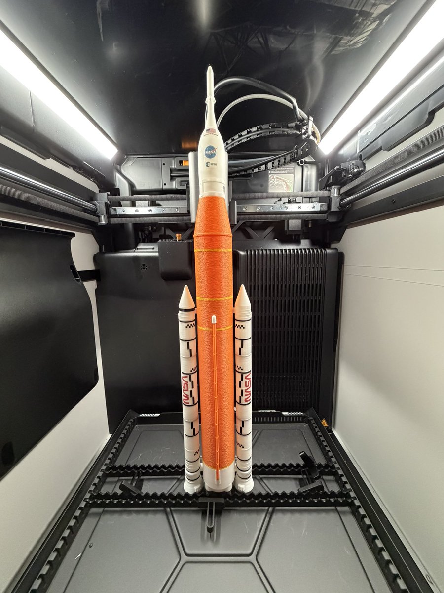 Burt Macklin tweet media