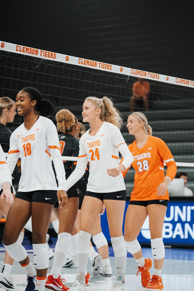 Clemson Volleyball 🏐 tweet media