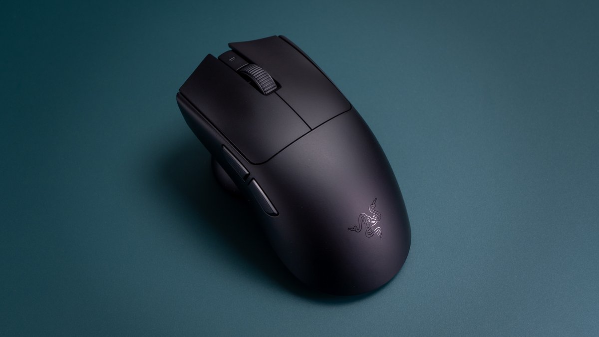 jerrorr+ tweet media