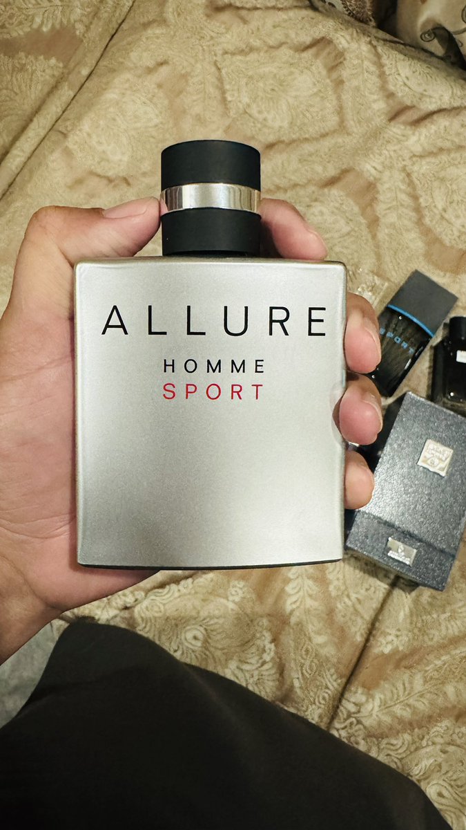 abduljabbark135's tweet photo. @A_doseof_E #allure https://t.co/lADyH16o6i