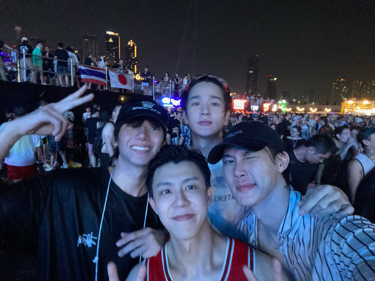ขอบเขต 🦊 tweet media