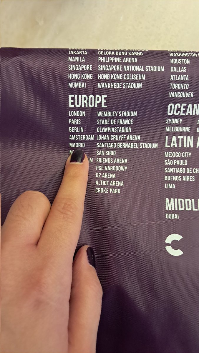 Iba feliz hasta que me di cuenta de un gran error de <a href="/CineYelmo/">Cine Yelmo</a> porque es el Metropolitano, no en el bernabeu el concierto ... 
#BTS_ARİRANG