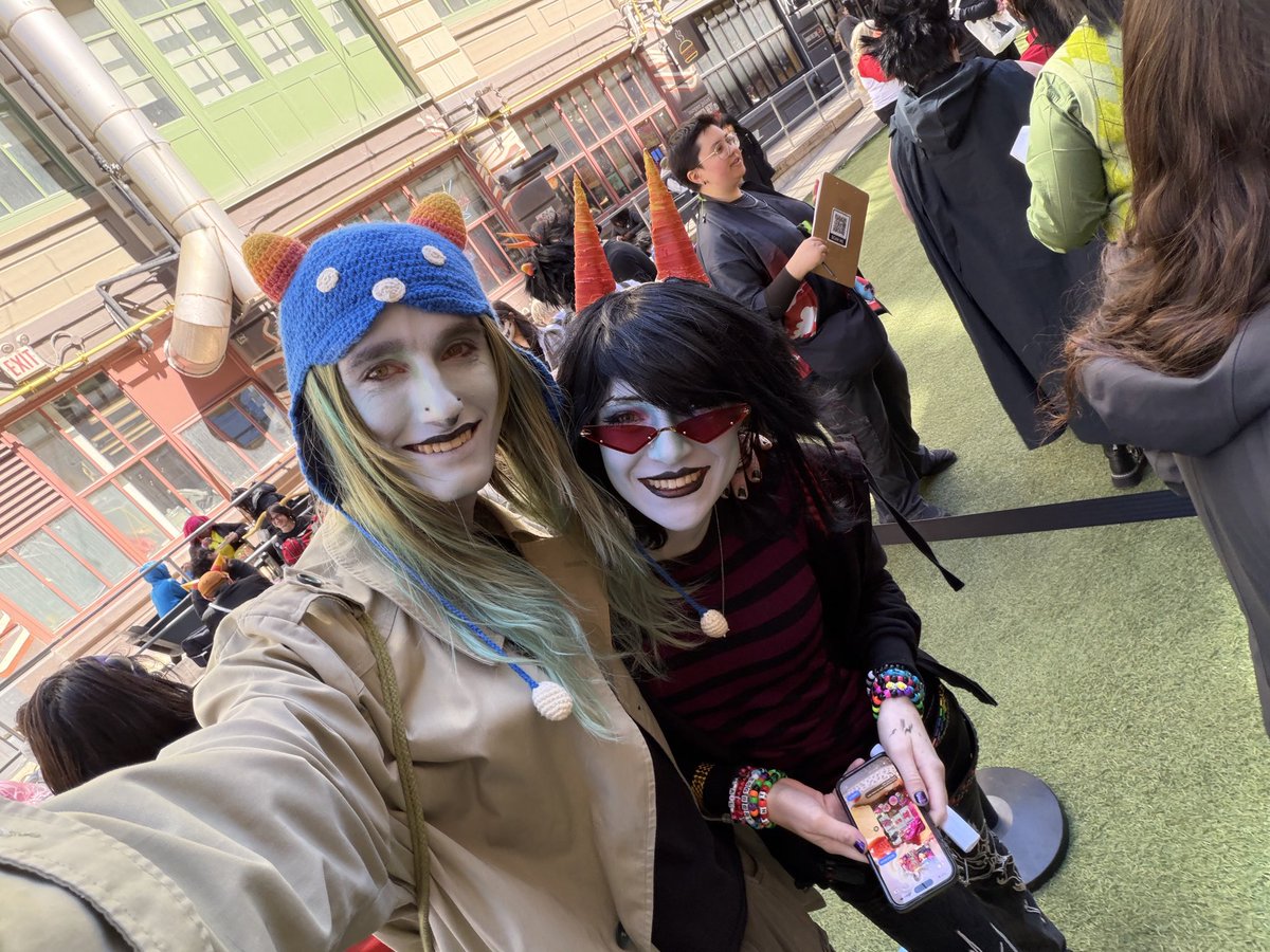 Freakska Serket tweet media