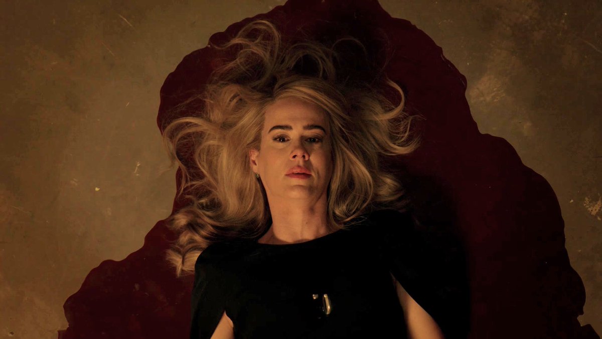 xiomi 🦋 • lily rabe tweet media