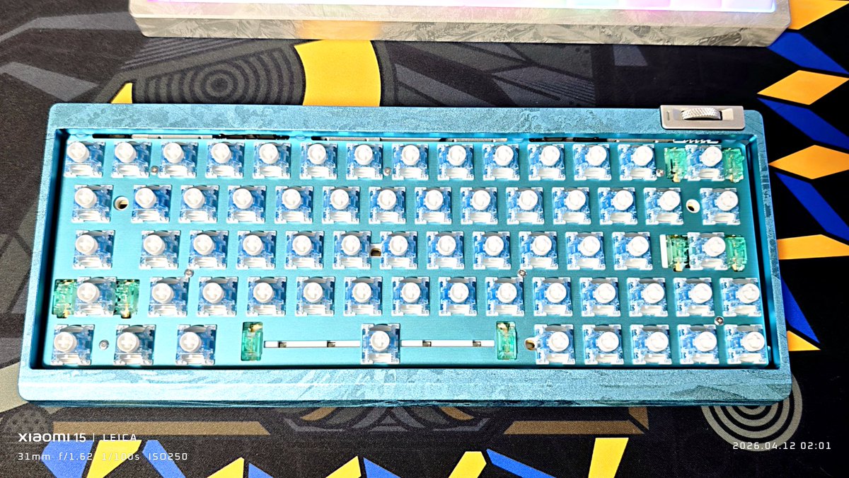 モラクレ tweet media