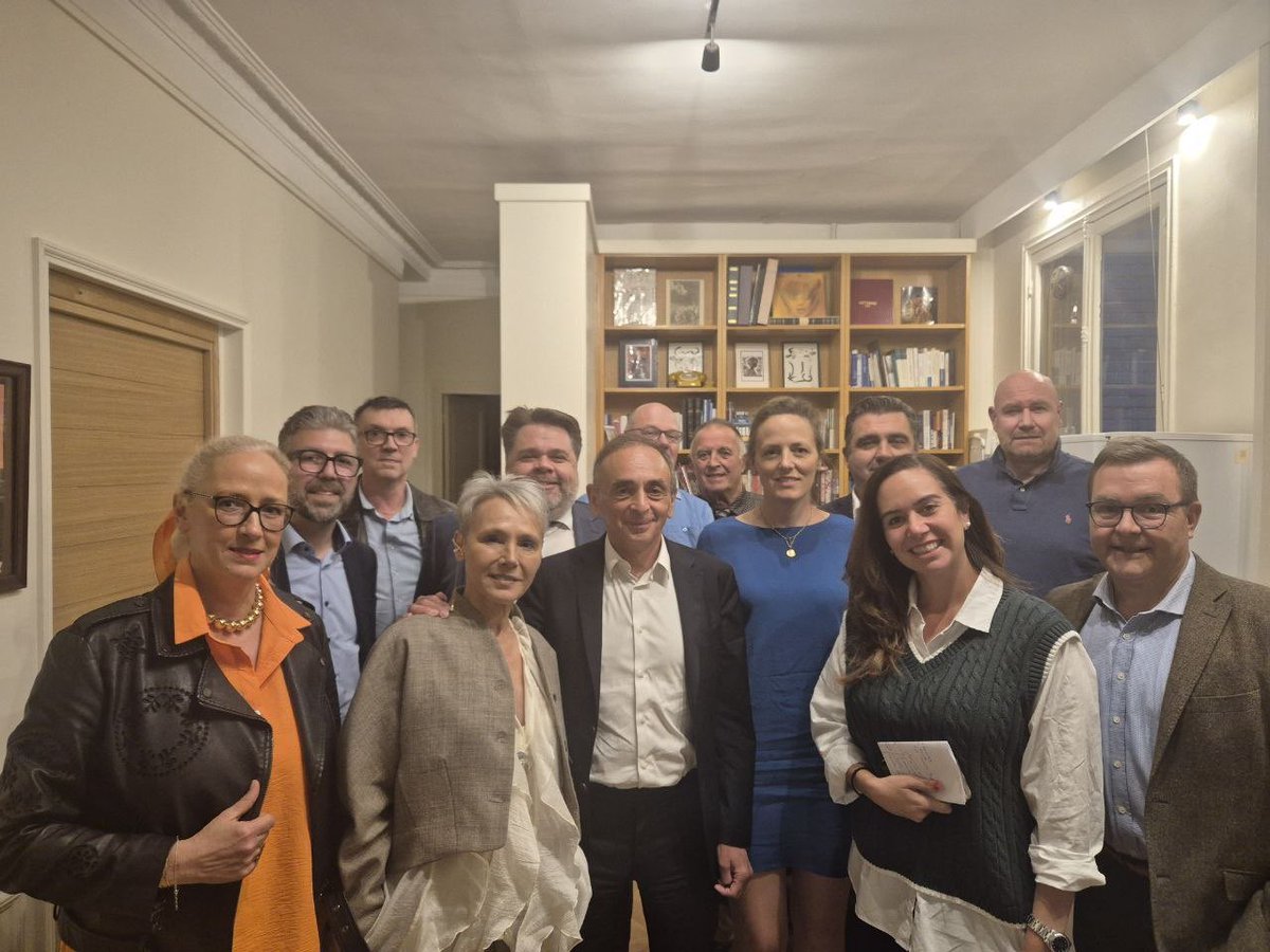 RECONQUÊTE ! tweet media