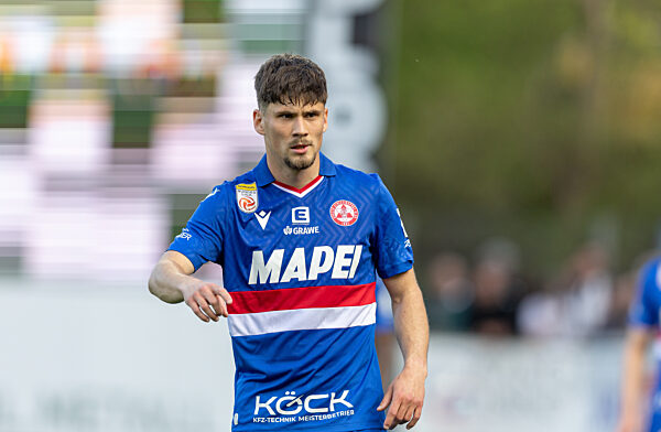 SVDNews_'s tweet image. Leihspielerupdate:

Leon Klassen (Grazer AK)
• Altach 1:0 Grazer AK
• 90 Minuten gespielt
• 86 % Passquote (31/36)
• 56 Ballkontakte
• 5 Pässe ins Angriffsdrittel
• 5 Wiedereroberungen
• 2/7 erfolgreiche Flanken (29 %)

#svdnews #sv98