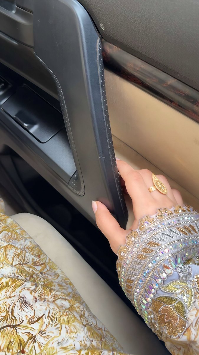 🇦🇪 tweet media