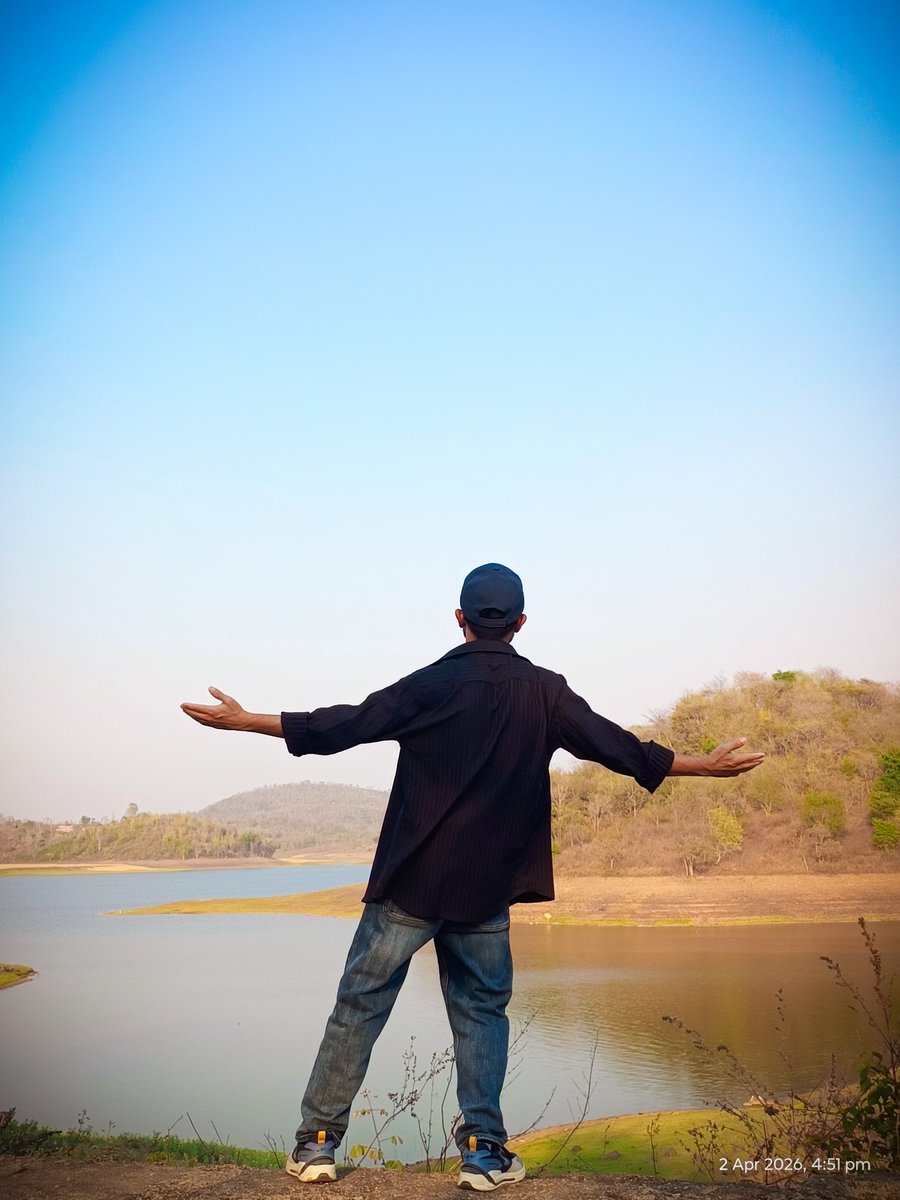 vicky_kumar591's tweet photo. #ChillVibes #friendship https://t.co/QIlZnG0NYu