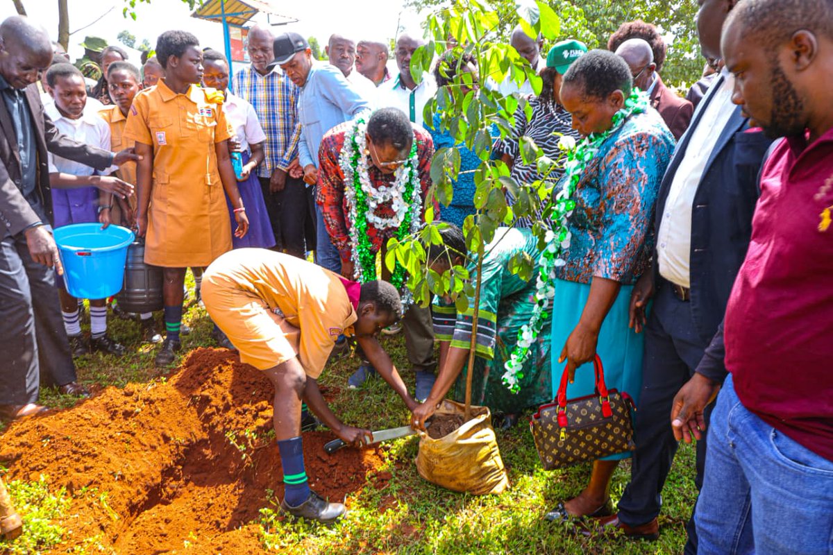 Dr Deborah Mlongo Barasa, E.G.H. tweet media