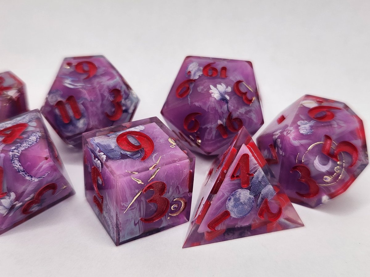Sinnamon_Dice's tweet image. Mollymauk Dice Sets with Red Numbering
#dnd #ttrpg #handmadedice #dice #dungeonsanddragons