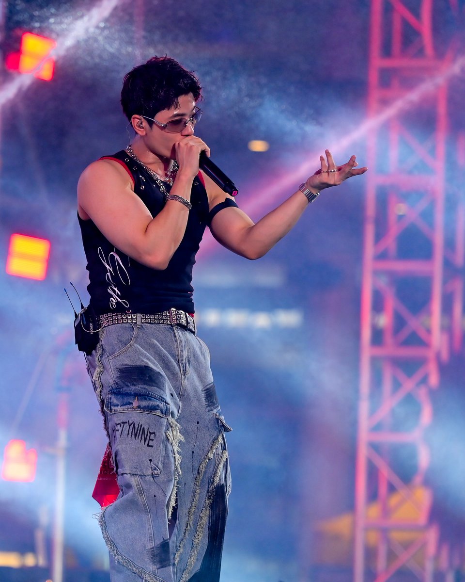 SUPERFLUIDFEST's tweet image. we got party over here สามหนุ่ม Trinity มาเเล้ว !! 🎉

#TRINITY_TNT
#SuperFluid
#SuperFluid2026
#KingPowerSongkran2026
#4NOLOGUE
#ForPeopleForCulture