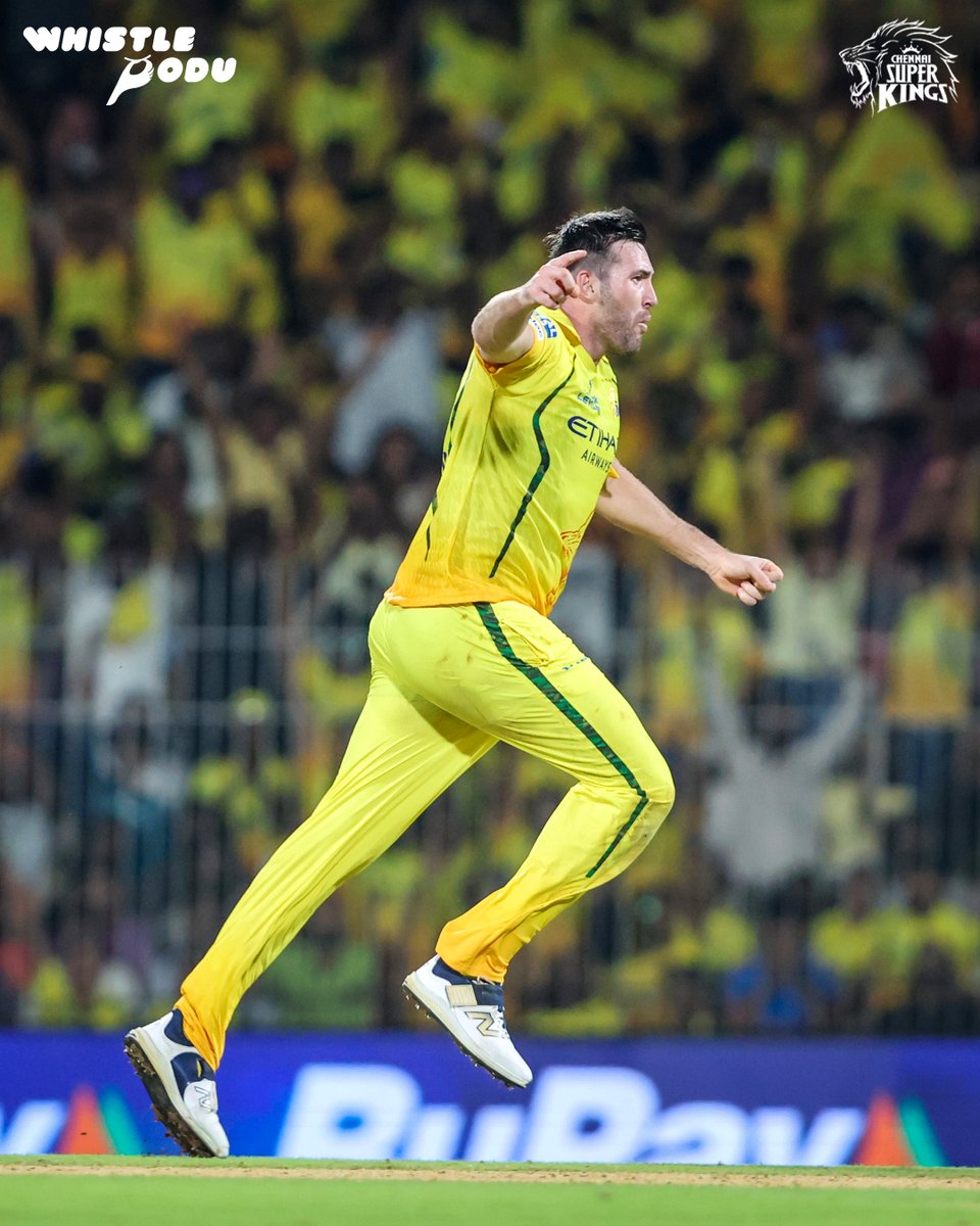 CSKFansOfficial's tweet image. Jamie Overton with the spell of the Day

4 Overs 
18 Runs
4 Wickets

#CSKvDC #WhistlePodu #CSK
📷 @ChennaiIPL