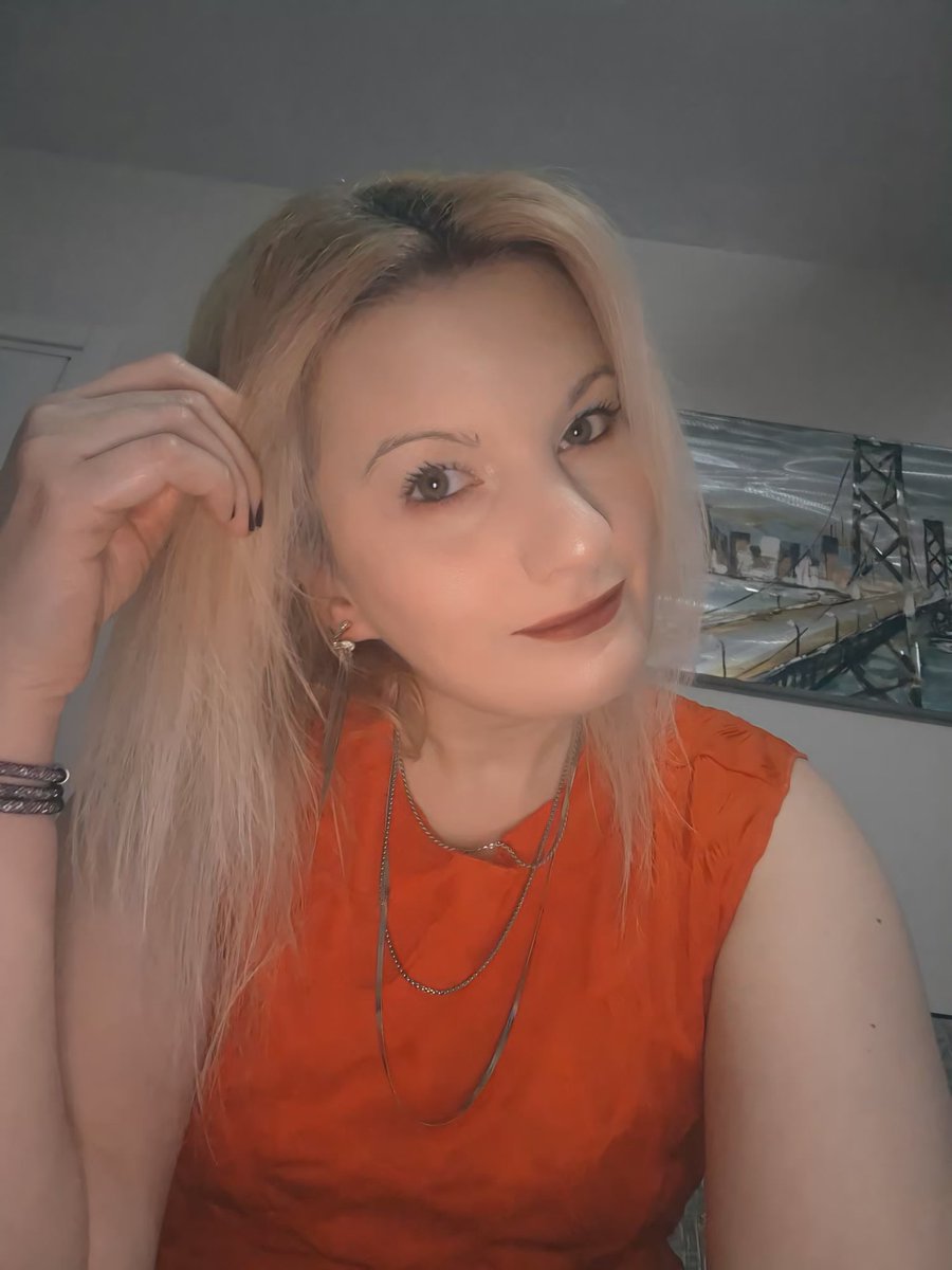 Öznur Vatansever tweet media