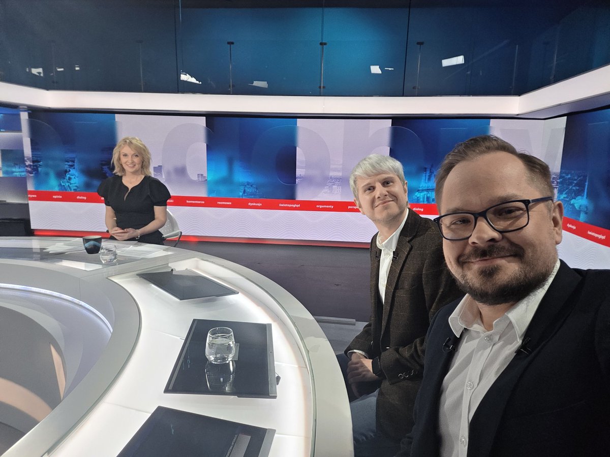 machnikbartek's tweet photo. Teraz w @PolsatNewsPL z @PKrulikowski i @JMiziolek :) https://t.co/kIjuTiDPmZ