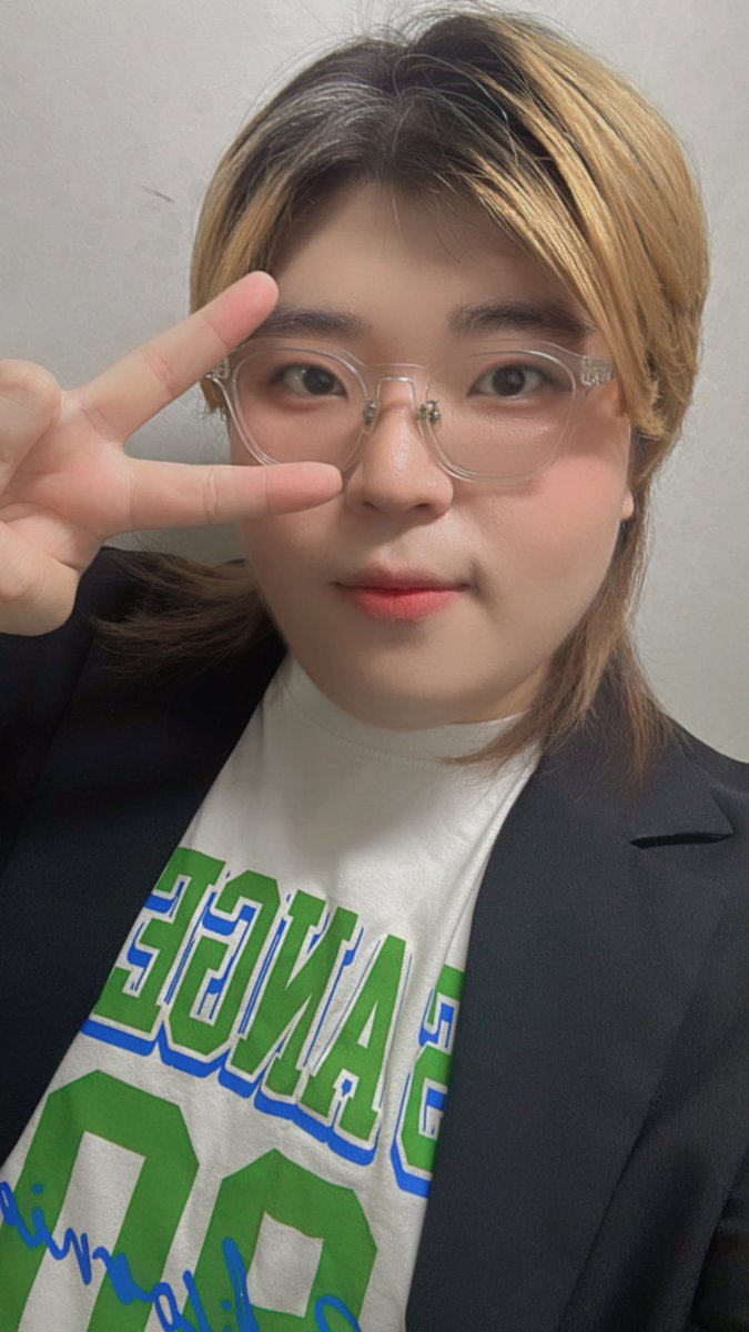 명이 tweet media