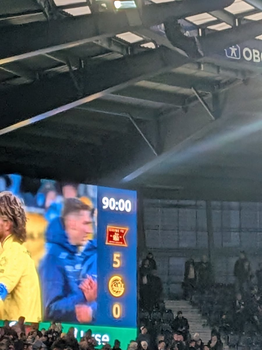 skai90's tweet photo. Slakte glimt 😁✅ https://t.co/7PePk6RHJc