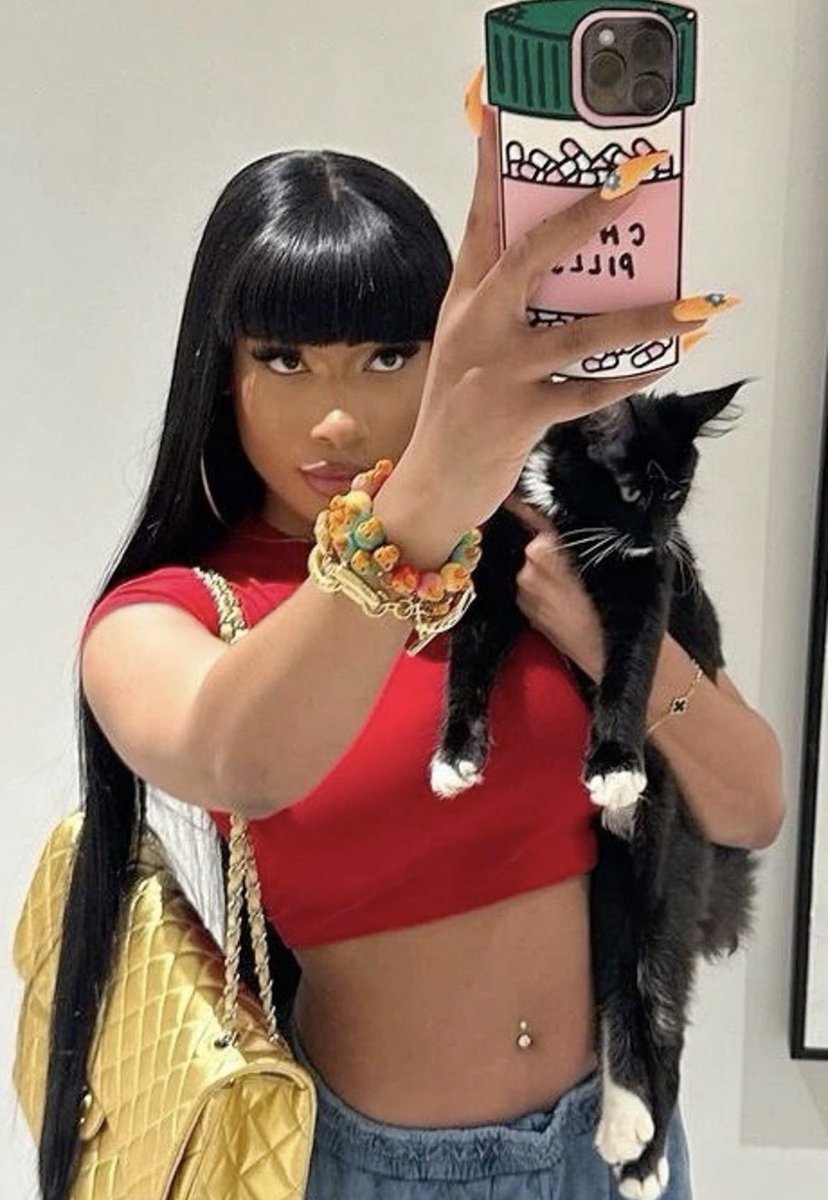 𝐇★𝐓 𝐆𝐈𝐑𝐋 🎱🍒🌸🐆 tweet media