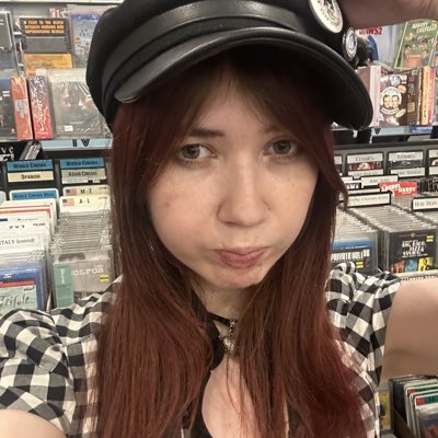 zero dollar girl tweet media