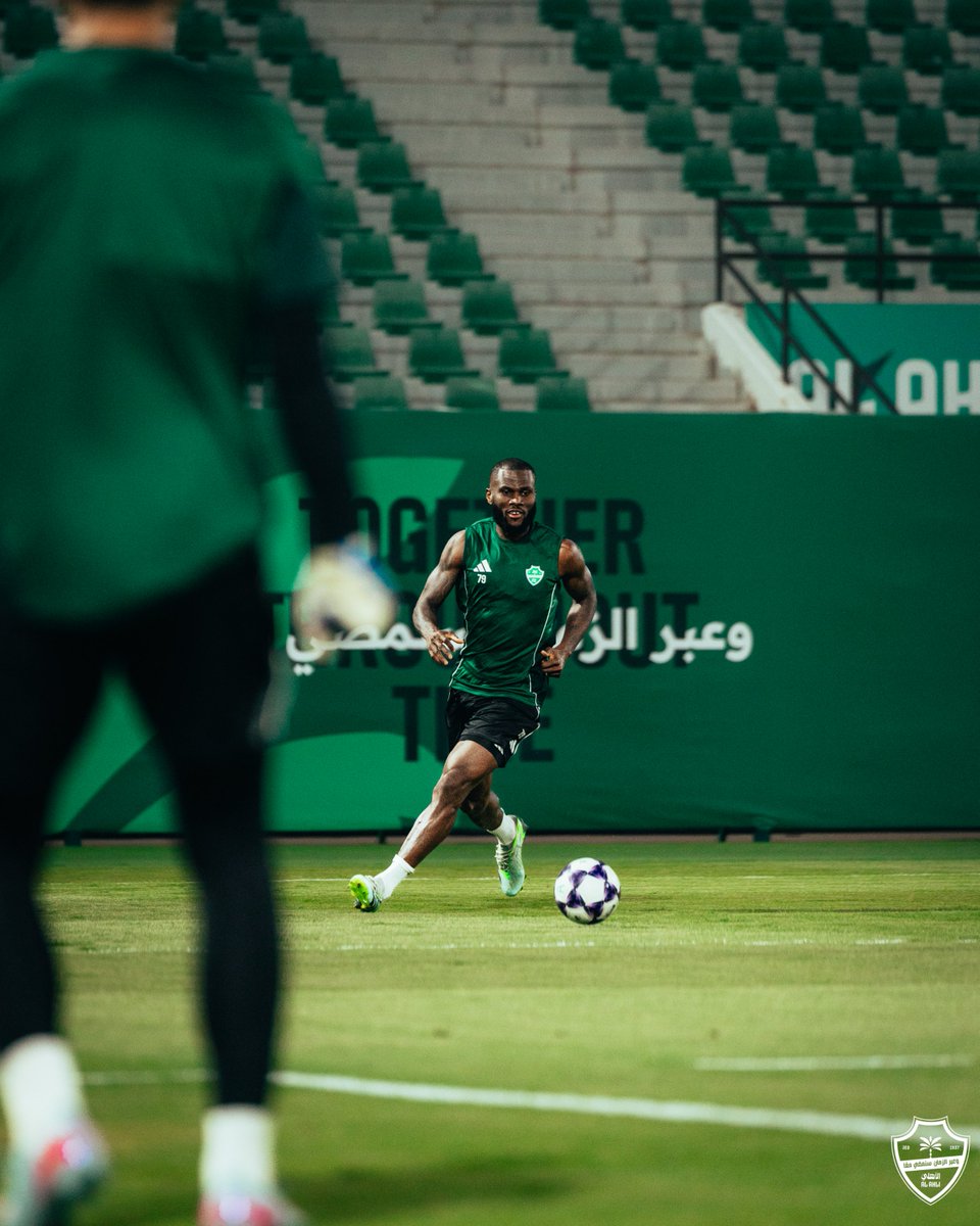 النادي الأهلي السعودي tweet media