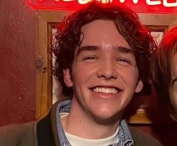 ₊ ⟡ ݁ lilac 𐔌՞. .՞𐦯 🧡💚 CARLBEN CHIEF OF STAFF tweet media