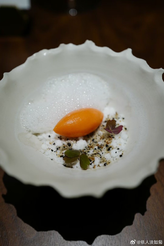 lorena de alencar tweet media