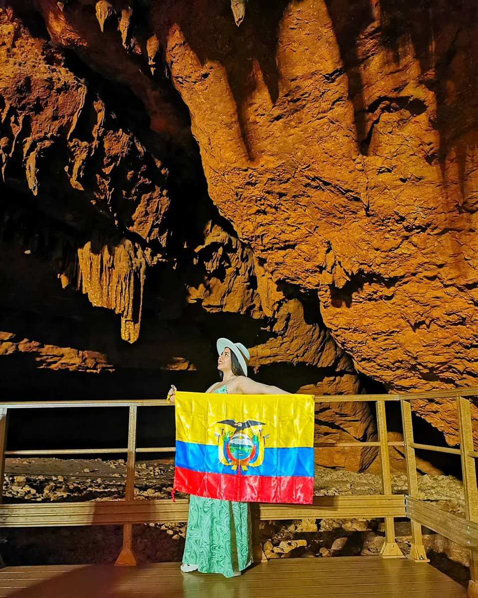FictESPOL's tweet photo. De la FICT al mundo 🌍 Geanella Herrera hoy estudia Hidrogeología en Turquía con beca internacional.

Una historia que refleja lo que somos: Ingeniería que trasciende fronteras.

#ESPOL #FICT #IngenieríaVIVA https://t.co/VsHrQH3y2t