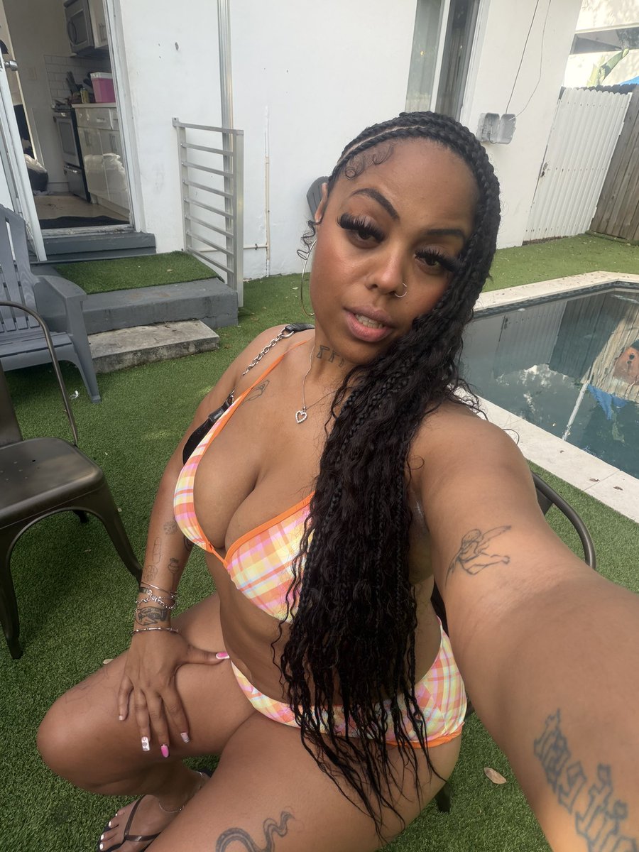 bree tweet media