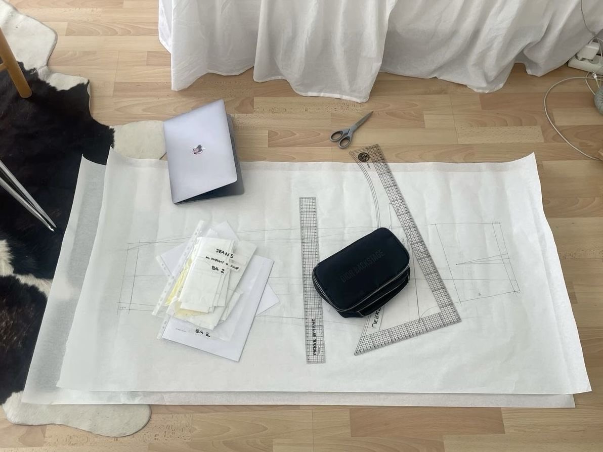 renata ✶ tweet media