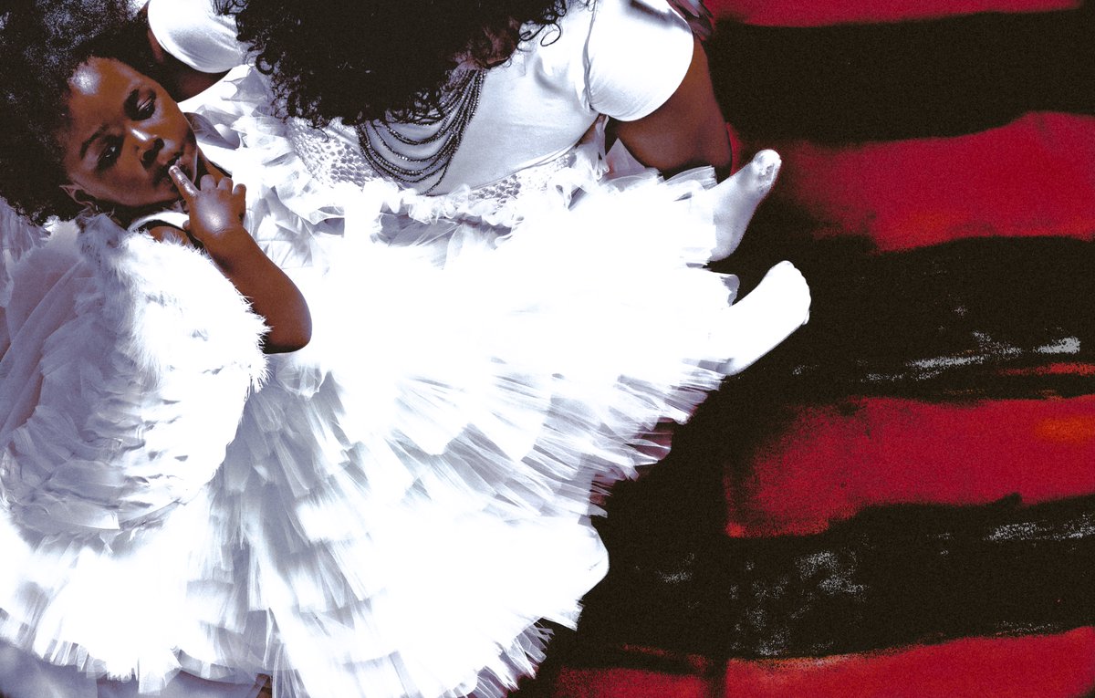 reesewitherblunt tweet media