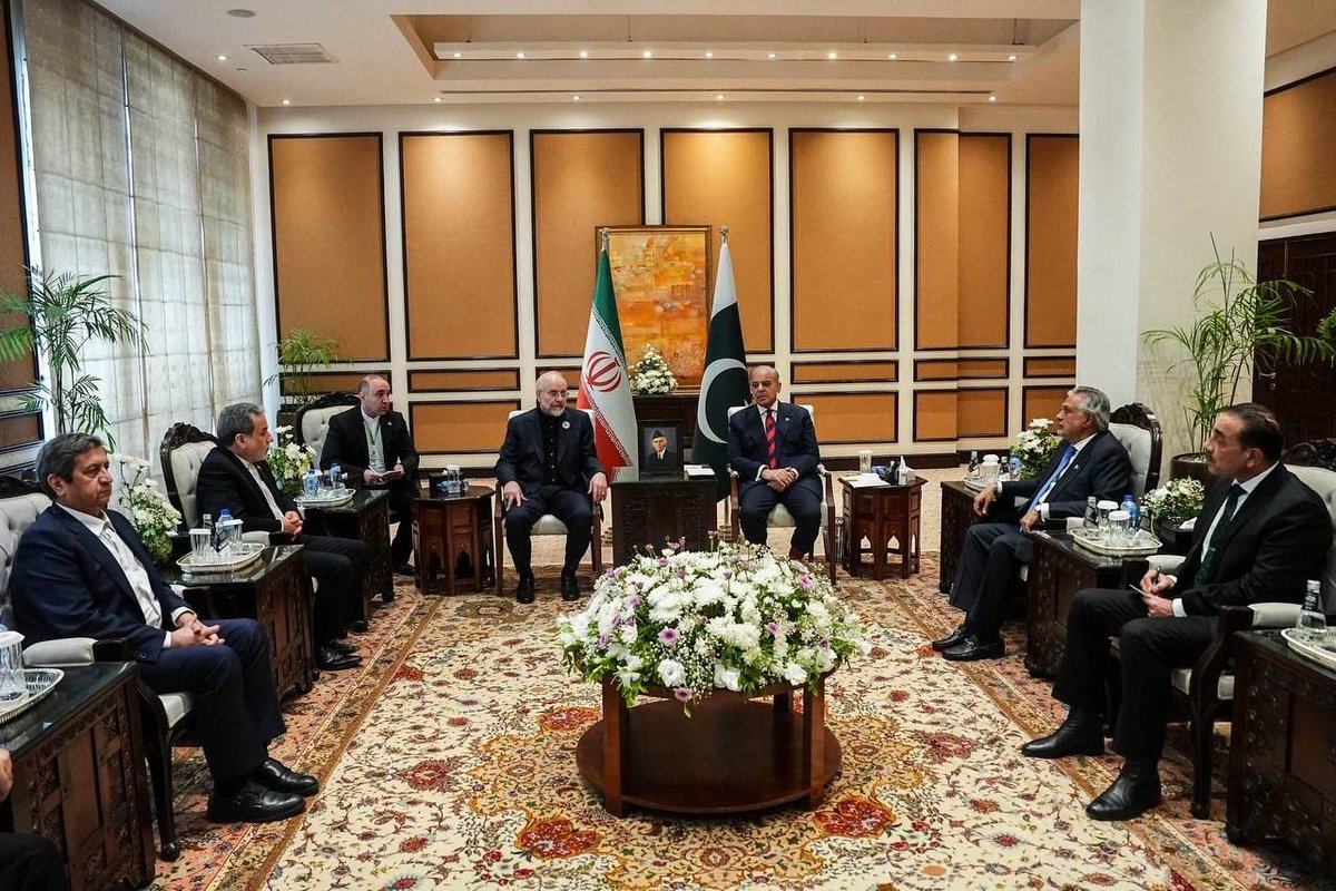 DupeJimoh1's tweet image. There mustn't be a Shared Control with the US.

The Strait of Hormuz is  strategic to Iran survival and security.

The Strait of Hormuz is #NonNegotiable .