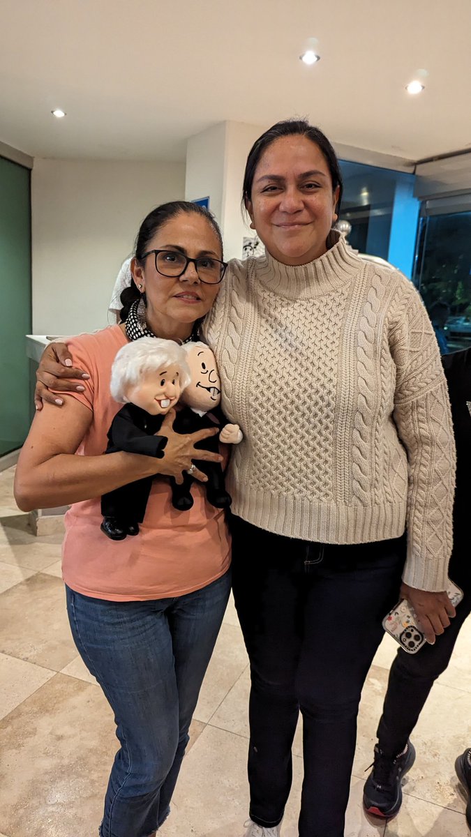 patirojas4T's tweet photo. @Claudiashein Buenos dias Mi Hermosa😘#PresidentadeTerritorio 🤠Tú Buen #Gabinete Gracias! Por darnos tantas♥️#Alegrias en México Lindo Querido haciendo historia una realidad permanente que es nuestra Bendita 🙏4TaTransformación🇲🇽de la vida pública Gracias a Tú Gran Gobierno que esDELPUEBLO💪 https://t.co/IXa6DEC3j6