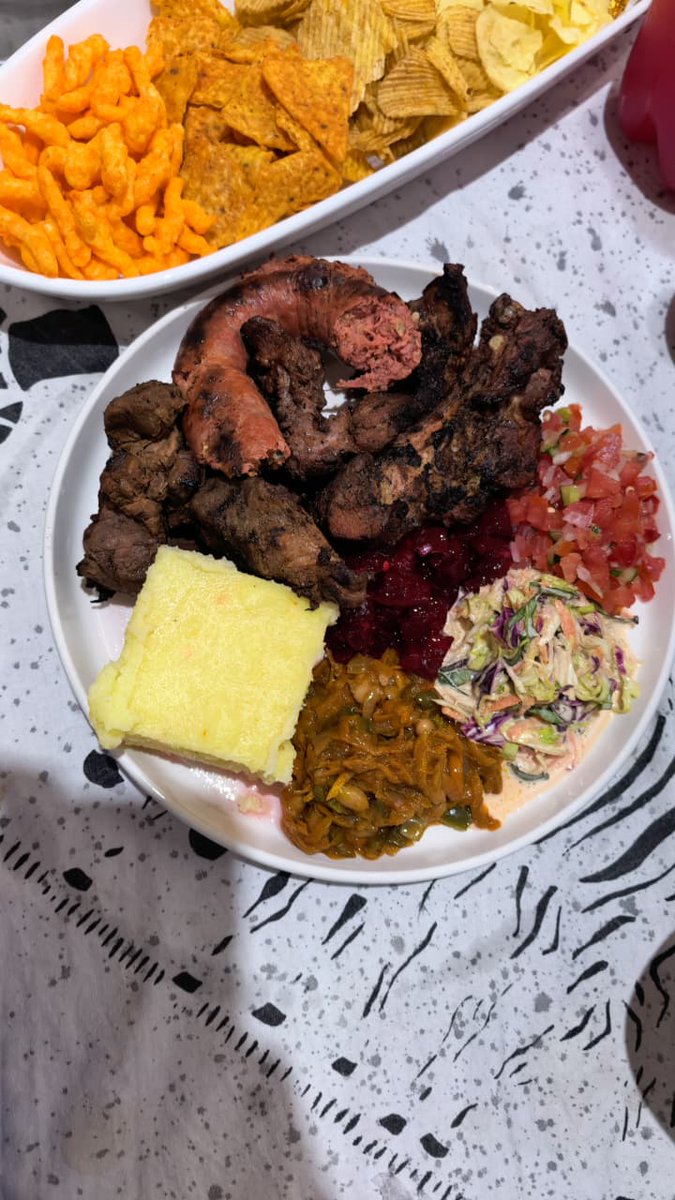 L E R O Y🇿🇦 tweet media