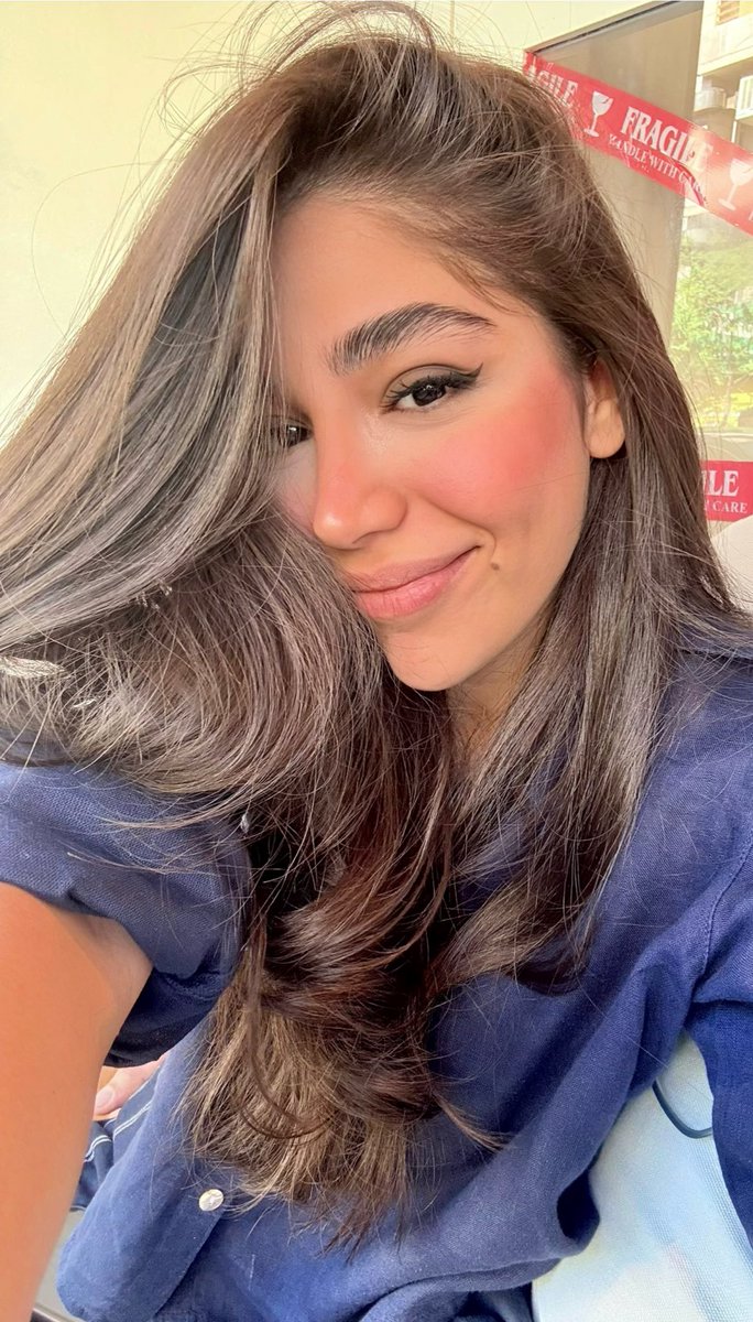 لی‌لی کازابلانکایی tweet media