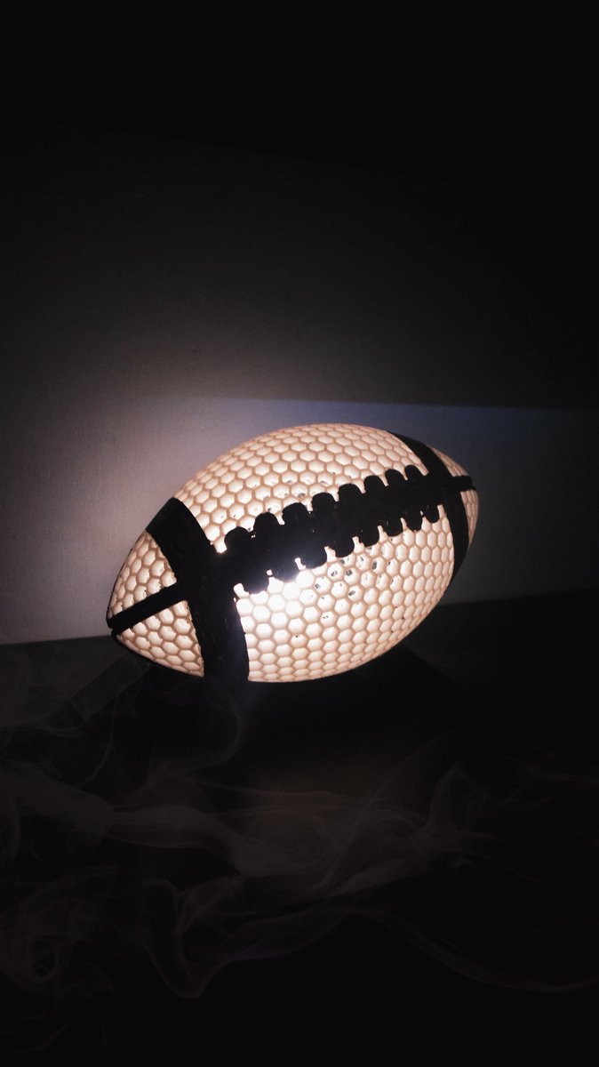 venuz3d's tweet photo. Saturday night football 🏈 

#3dprint #football #creality #flexible #ball 

Made by : isaacramens https://t.co/auqVcH074A