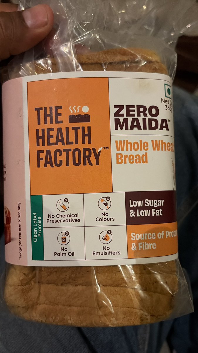 mayank_khairnar's tweet photo. @letsblinkit @blinkitcares I placed an order on April 8th and received bread that had already expired on April 7th.

What’s worse, there’s no way to reach your support to report this.

Please address this ASAP and ensure better quality checks. This is a serious health concern. https://t.co/KywZQ1KGU8