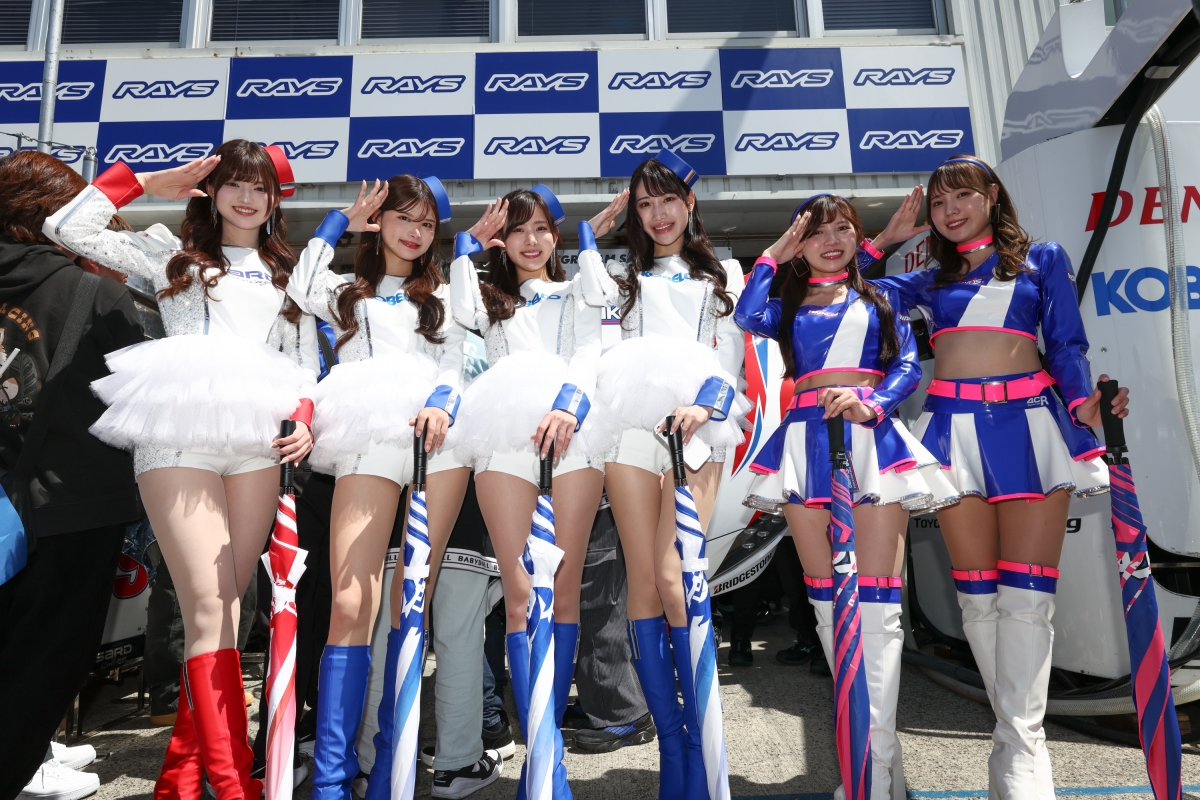 SARD_Racing's tweet photo. 【SGT第1戦 #岡山国際サーキット 】
＜公式練習走行でトップタイム、公式予選は5位に＞
4/11（土）#39 DENSO KOBELCO SARD GR Supraは、午前中の公式練習走行はトップタイムをマーク。午後の公式予選Q1で関口雄飛選手が5番手タイムをマーク。続いてフェネストラズ選手も5番手タイム。決勝は5番グリッドから勇猛果敢に最後まで諦めずに3年連続表彰台の勝利を目指します

写真はこちらから：https://t.co/EpDQvTU1QC

#岡山GT300km
#関口雄飛 #サッシャフェネストラズ
#脇阪寿一
#木村楓 #小湊美月 #直井寧音 #和泉蘭
#奥田千尋 #前田星奈
#DENSO #KOBELCO #WAKOS
#TOYOTA #GR #Supra
#GazooRacing
#TGRTEAMSARD
#SARD