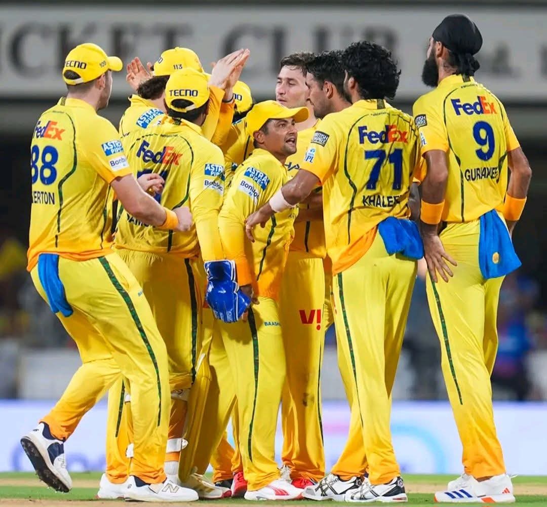 ज़िन्दगी गुलज़ार है ! tweet media