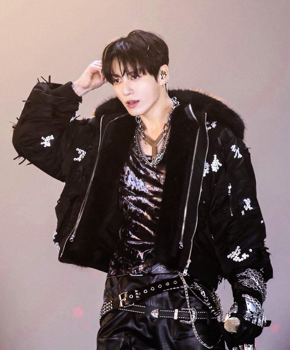 jungkook tweet media