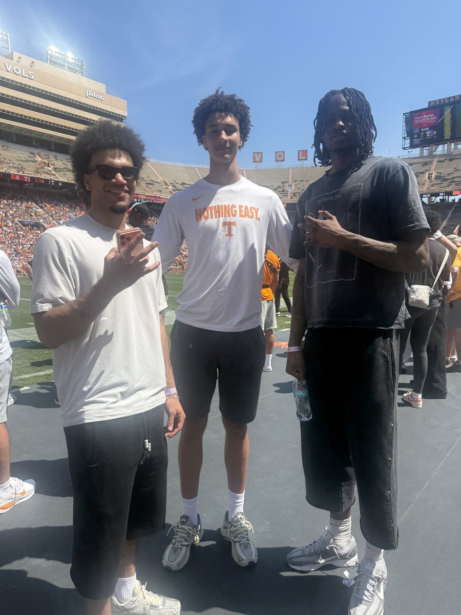 Emilie Rae Cochrane tweet media