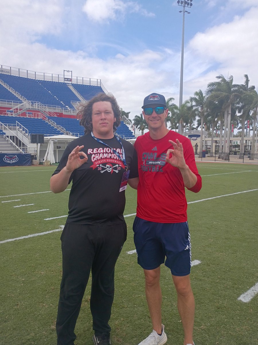 Dylan Jones tweet media