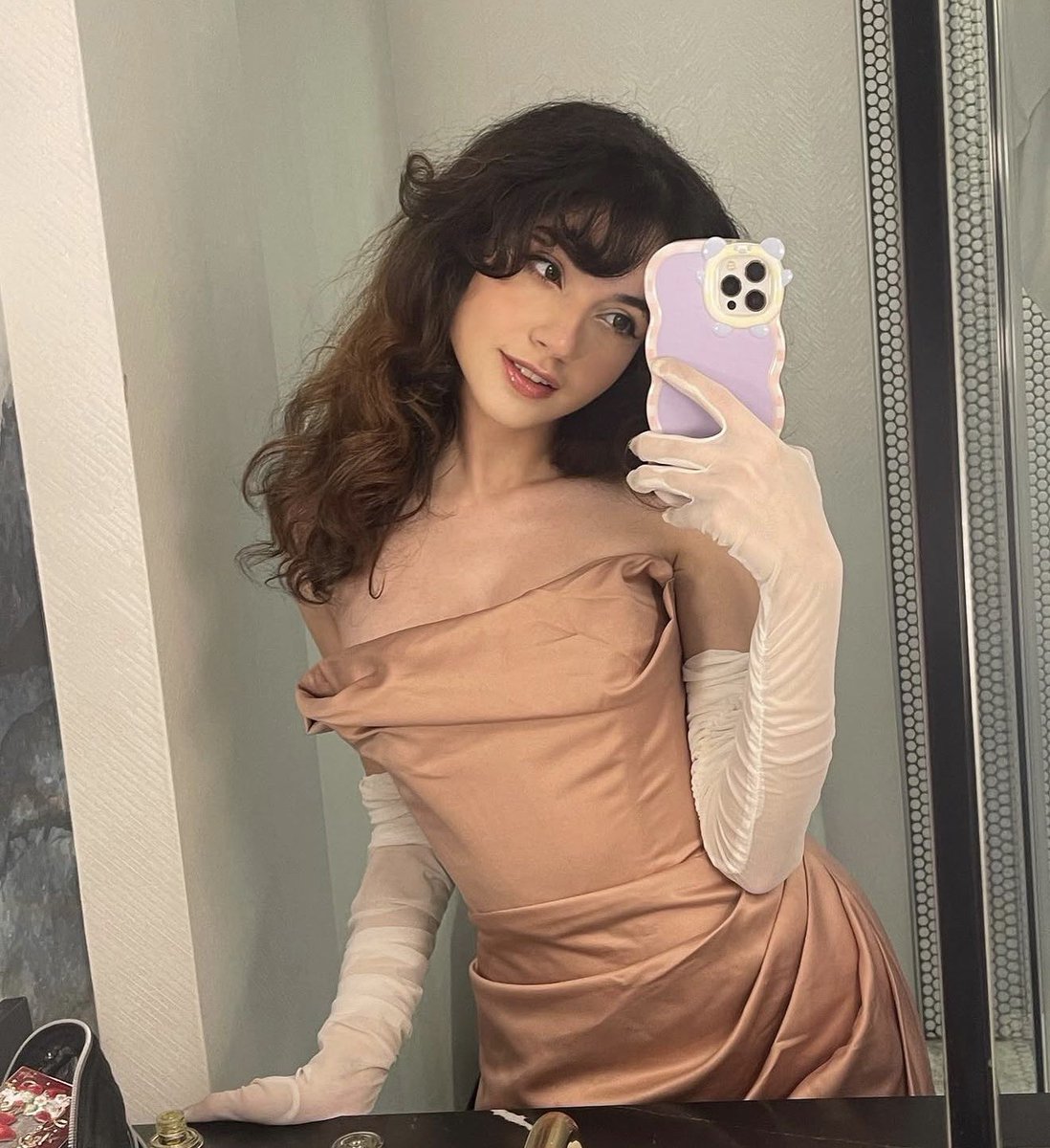 validate tweet media