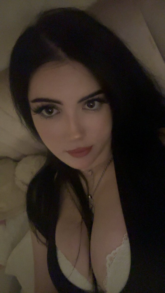 goddess jules ᢉ𐭩 tweet media