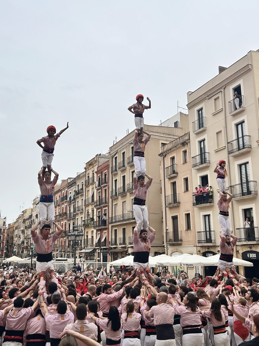 Xiquets de Tarragona tweet media