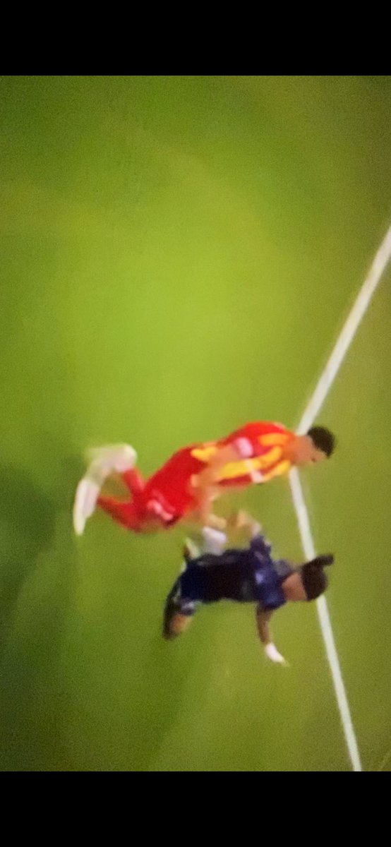 izci35's tweet photo. @12numaraorg @TFF_Org @MHK_Resmi Berlin’de hakimler var Ali Yılmaz vee ve arkasındakiler. https://t.co/LtyhgA33XX