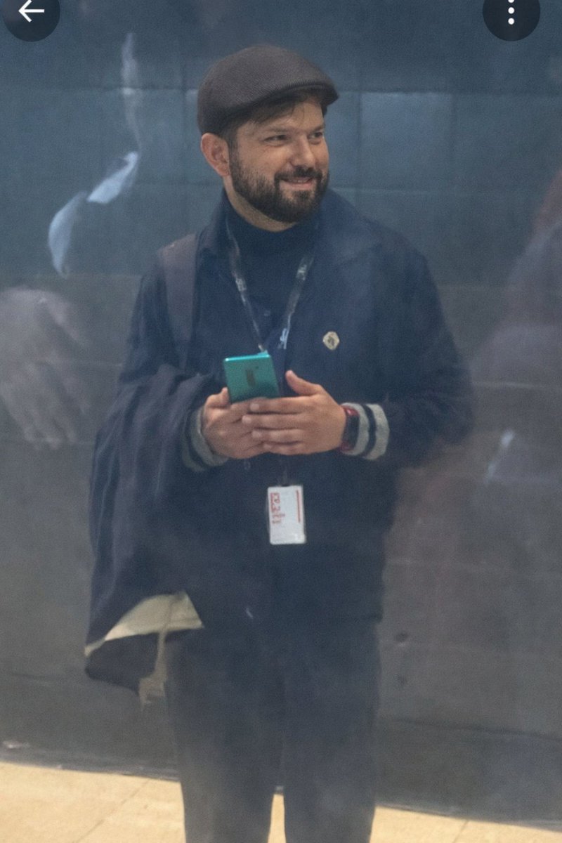 Cesar_A_RR's tweet photo. @Azhaziel @Informa_Primero @metrodesantiago Si . Se le ha visto robando en muchas partes https://t.co/vzpC2ufsvp
